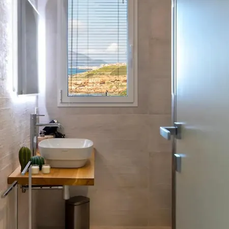 Modern Alghero, Italy Apartmán